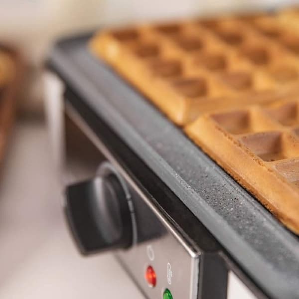 Våffelmaskin i rostfritt stål för 4 våfflor - Cecotec - Rockstone non-stick beläggning - Justerbar temperatur
