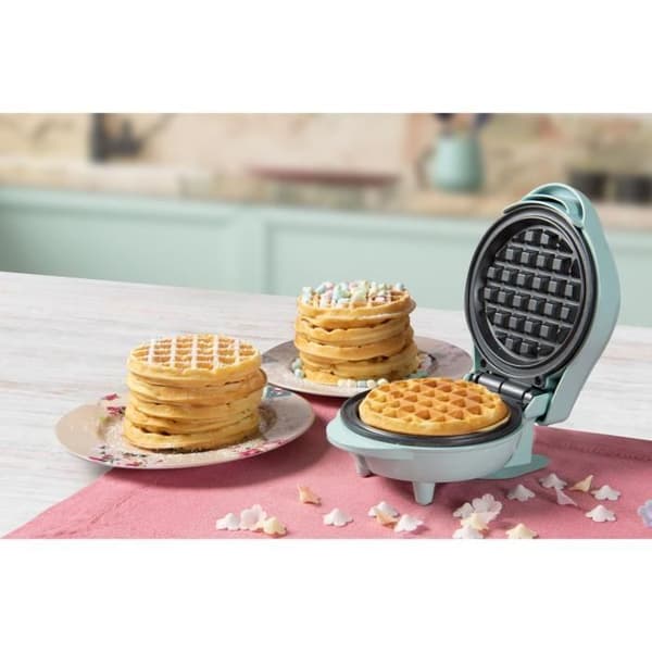 Bestron Mini våfflor för klassiska våfflor, Liten våffelbryggare med non-stick beläggning, Retro design, 550 Watt, Färg: mint