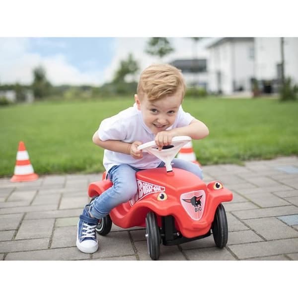 Smoby - Bobby Car - Classic Red Carrier - Drag och horn - Från 1 år