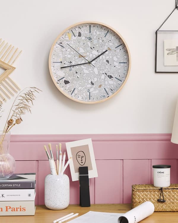 Vægur Grå Lyst Træ ø 31 cm Dekorativ Rund Ur til Væg Industriel Boho Beton Design Granit Effekt Køkkenur Stue Børneværelse Tilbehør