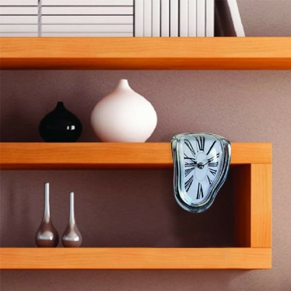 Smältklockan, Clock