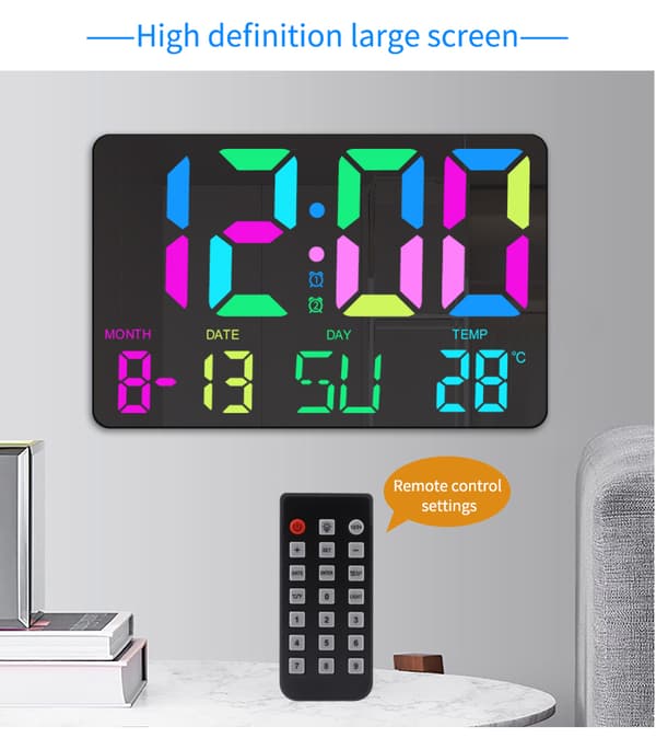 Digitaalinen kello RGB LED-näytöllä, torkkutoiminto, automaattinen valontunnistus