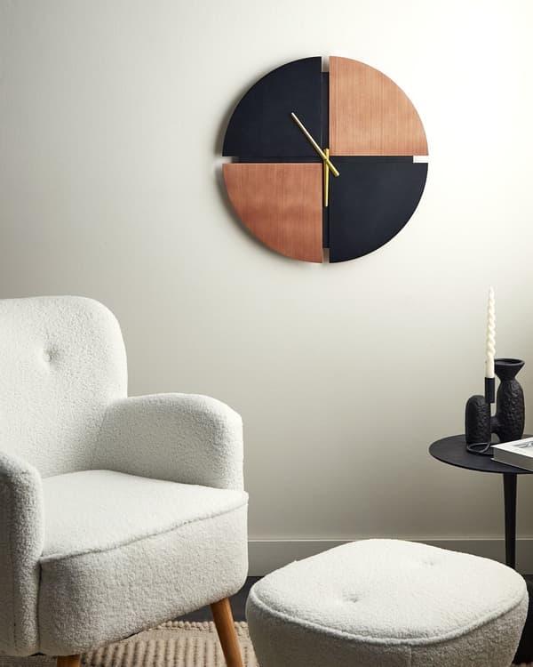 Väggklocka Ljust Trä och Svart MDF-ram 60 cm Målad Finish Rund Form Klassisk Design Heminredning Tillbehör Dekoration Vardagsrum Sovrum