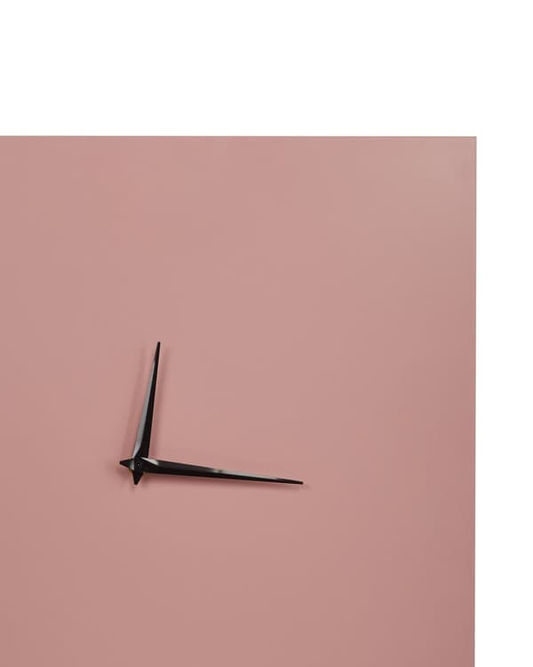 Väggklocka Rosa Järnram 40 x 40 cm Målad Finish Fyrkantig Form Minimalistisk Modern Design Hem Tillbehör Dekor Vardagsrum Sovrum