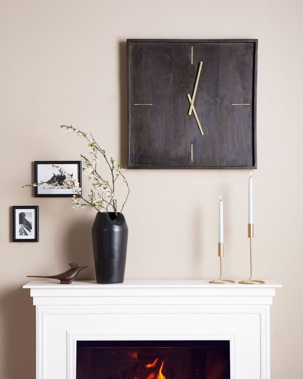 Veggklokke Svart Mangotre 61 x 61 cm Kvadratisk form Gulldetaljer Uten tall Minimalistisk design Tilbehør Dekorasjon Veggur