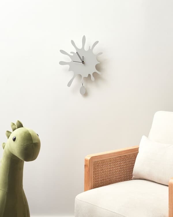 Vægur hvid MDF metal 27 x 37 cm design uden tal med dekorativt pendul tilbehør i moderne stil til stuen
