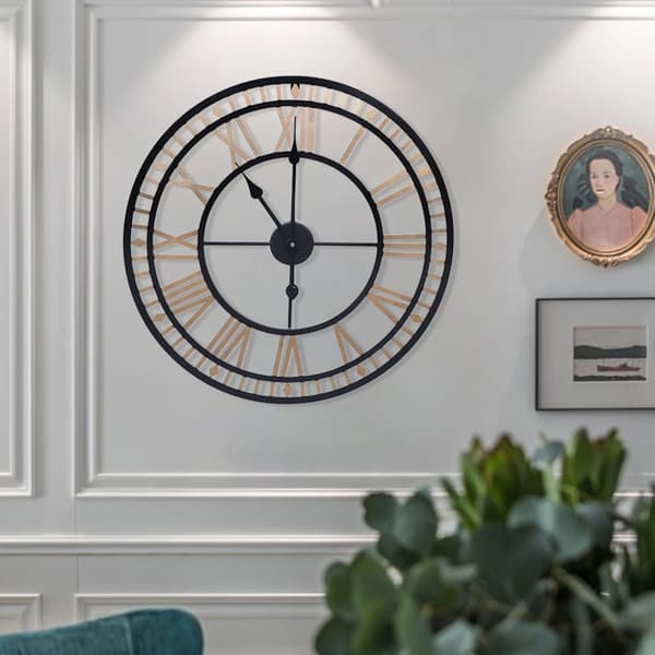 Vintage vægurs, 80 cm i diameter, elegant guldfinish, stille bevægelse