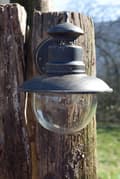 Miniatyrbillede 5 af 6: BRILLIANT lampe Artu udendørs væglampe hængende sort guld | 1x A60, E27, 60W, egnet til normale lamper (medfølger ikke) | Skala A ++ til E | IP beskyt