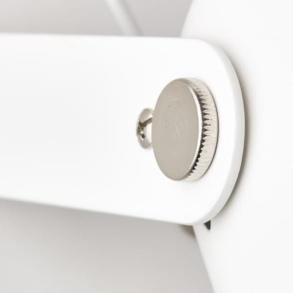 BRILLIANT lampa Yan väggströmställare vit | 1x A60, E27, 30W, lämplig för normala lampor (ingår inte) | Skala A ++ till E | Med vippbrytare