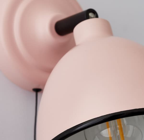 BRILLIANT lampa Telio vägglampa-brytare rosa | 1x D45, E14, 28W, lämplig för dropplampor (ingår ej) | Skala A ++ till E | Med dragbrytaren