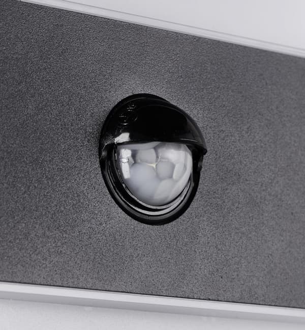 BRILLIANT lamppu, Archie LED ulkoseinävalaisin liiketunnistin antrasiitti, metalli/muovi, 1x 7.5W LED integroitu, (650lm, 4000K), A