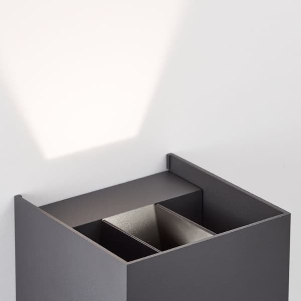 Brilliant | Bakket LED udendørs væglampe mørkegrå | 1x LED integreret, 6W LED integreret, (700lm, 3000K)