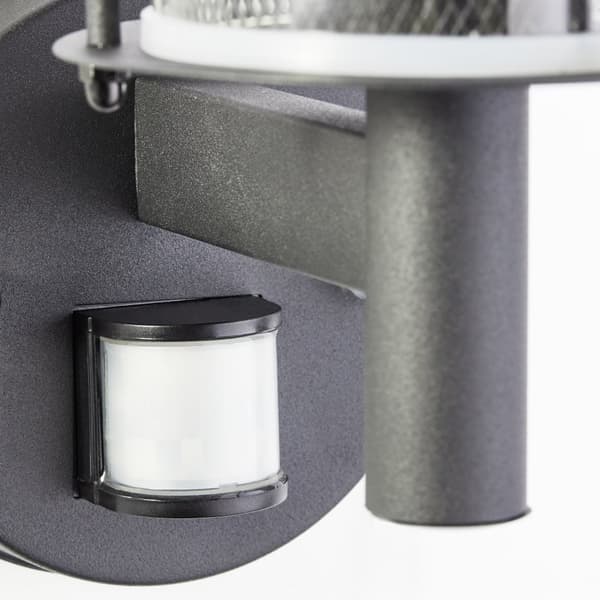 Brilliant Detroit utomhusvägglampa, stående, med rörelsedetektor, mattsvart Metall, plast   1x A60, E27, 20 W, lämplig för normal lampa (ingår ej)