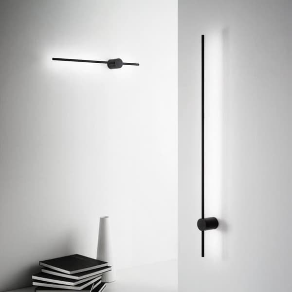 Ideal Lux ESSENCE Integrerad Led Vägglampa Svart 70cm 3000K