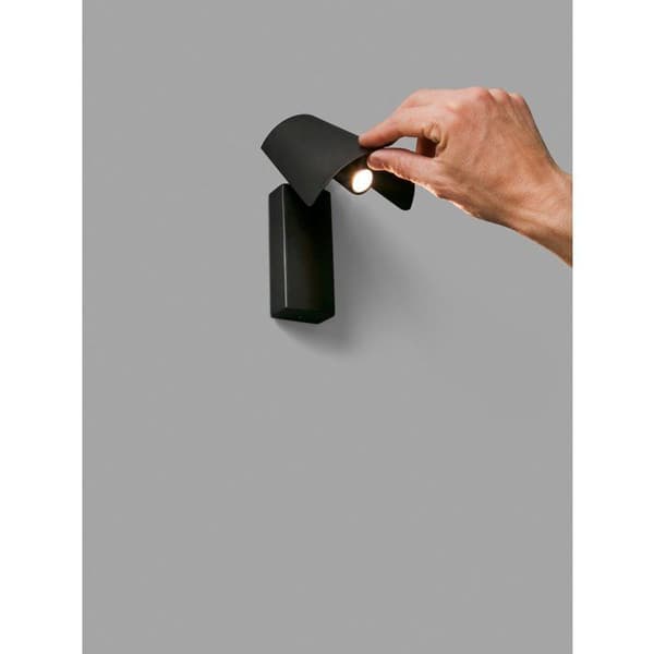 FARO Le Petit svart vägglampa - LED - H:10cm, L:11cm, L:20,5cm - Sovrum