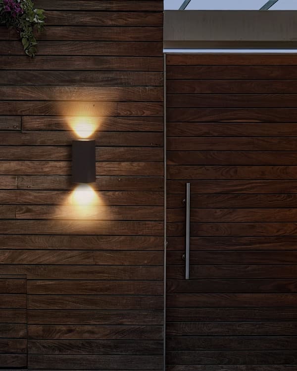 Ulkoseinävalaisin musta alumiini lasi 7 x 8 x 15 cm LED-valo 2 kpl setti suorakulmio moderni tyyli