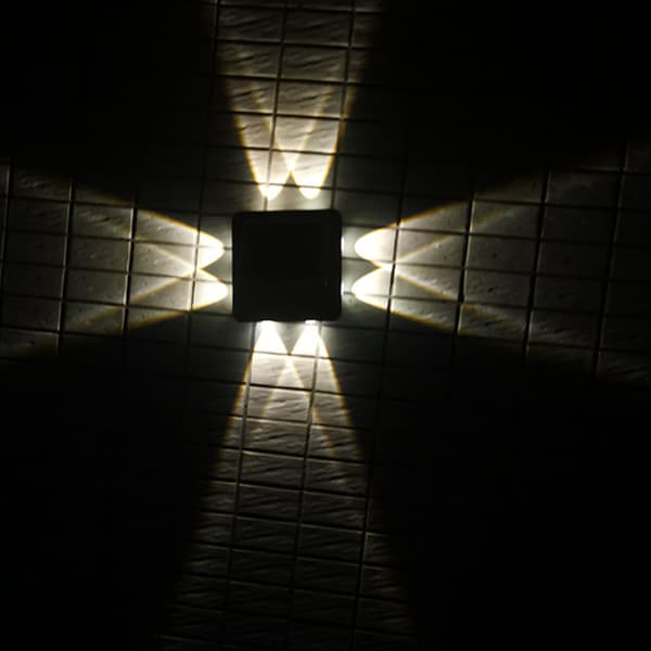INF Solar væglampe med LED perler RGB Model 2
