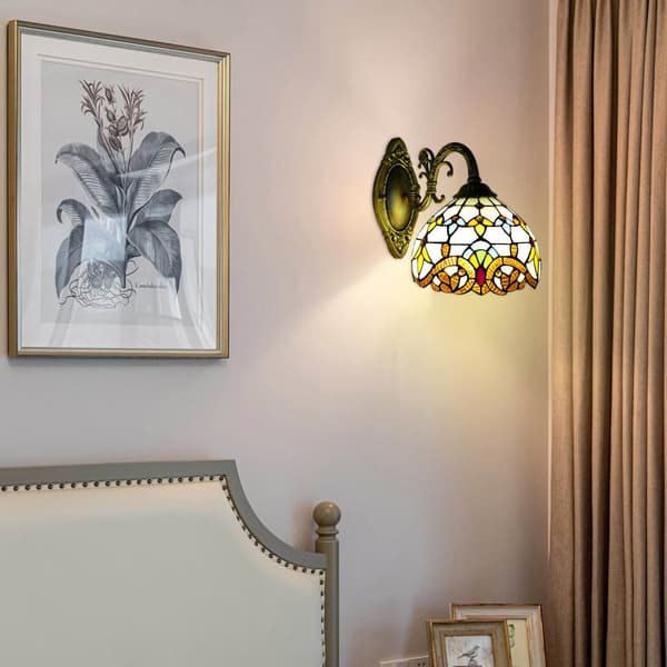 Tiffany-tyylinen seinävalaisin, vintage-tyylinen lasivarjostin, kompakti muotoilu, helppo asennus