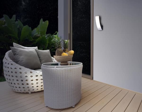 Utomhus vägglampa i aluminium – IP65 vattentät, 3 färgtemperaturer (3000K/4000K/6000K), modern design