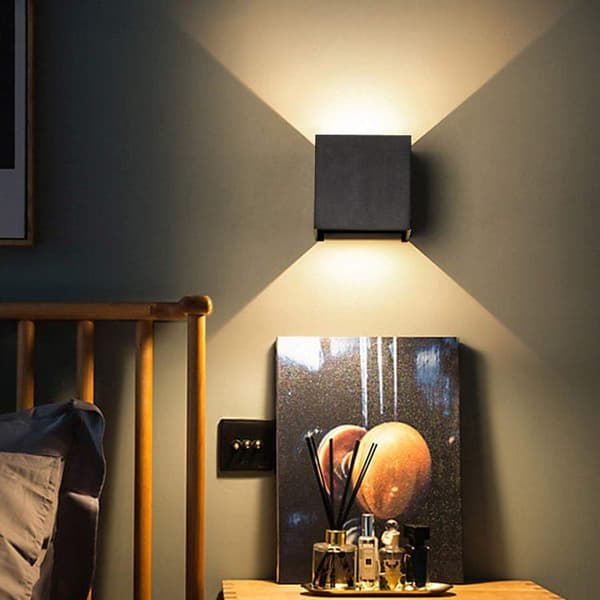 OBOSOE LED vägglampa i aluminium – modern upp- och nedljus inomhuslampa med varmvitt ljus