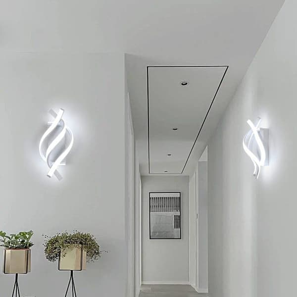 Bomclap spiralformad vägglampa i aluminium, LED inomhusbelysning, kallvitt 6000K, modern design