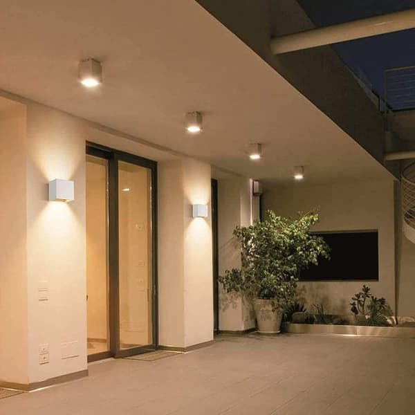 OBOSOE Vägglampa med rörelsesensor 12W, IP65, varmvit 3000K, justerbar strålvinkel, 4-pack