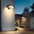 Pikkukuva 1 / 8: OBOSOE LED-seinävalaisin ulkokäyttöön 24W IP65 liiketunnistimella, lämmin valkoinen valo puutarhaan ja terassille