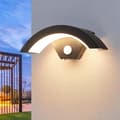 Pikkukuva 1 / 8: OBOSOE LED-seinävalaisin ulkokäyttöön 24W IP65 liiketunnistimella, lämmin valkoinen valo puutarhaan ja terassille