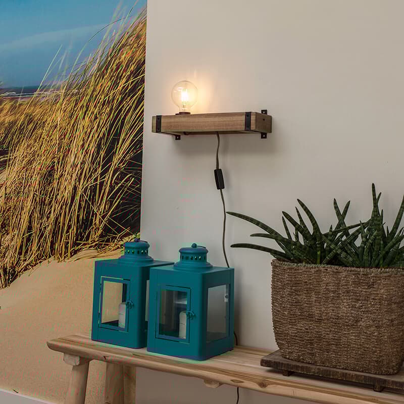 Industriell vägglampa trä USB - Reena