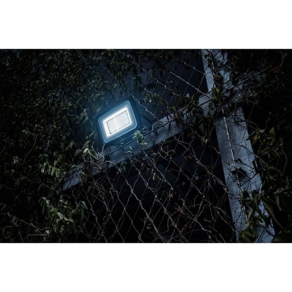 brennenstuhl LED Spotlight JARO 20060 / LED Floodlight 150W for utendørs bruk (LED utendørslys for veggmontering, med 17500lm, laget av aluminium av h