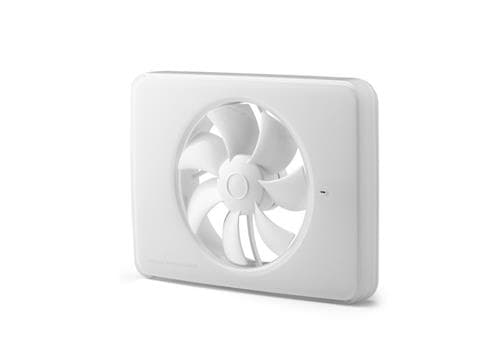 FRESH Ventilator Intellivent® 2.0, hvid med flere funktioner for tids,- hastigheds- og fugtstyring. Max. 134 m³/h, ø100/125 mm, IP44.