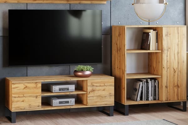 RTV-skåp 135 cm loft ek hantverk guld