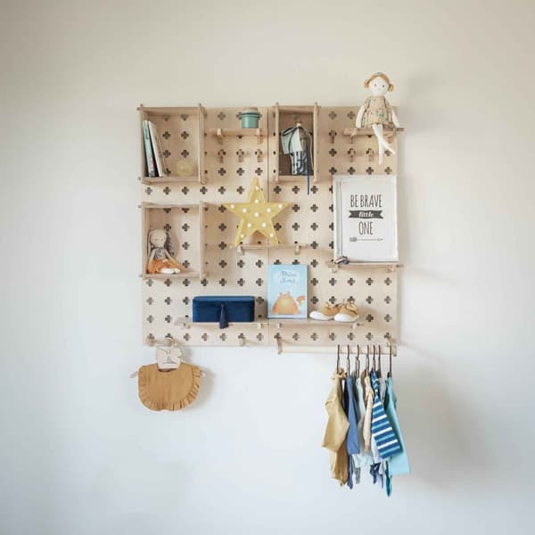 Pegboard-näyttöteline Lastenhuoneen hyllyt Montessori-hyllyt, Pegboard-seinä Pegboard-hyllyt seinälle ripustettava hylly Pegboard-hylly