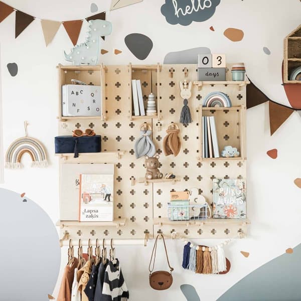 Pegboard-näyttöteline Lastenhuoneen hyllyt Montessori-hyllyt, Pegboard-seinä Pegboard-hyllyt seinälle ripustettava hylly Pegboard-hylly