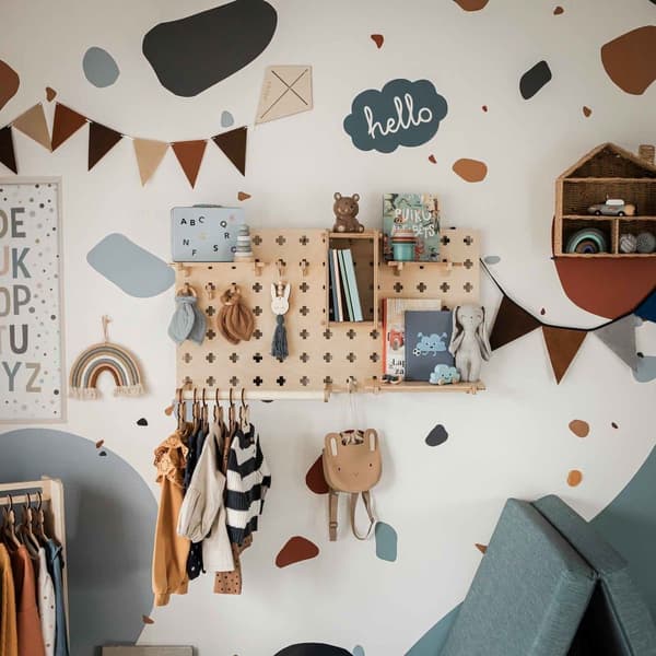 Kelluvat hyllyt Pegboard Lasten vaatekaappi Seinähyllyt Pöytäjärjestäjä, Ripustettava hylly, Peg board Puinen kelluva hylly Kelluva puinen hylly