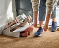 Miniatyrbild 2 av 3: Joseph joseph - 55002 - Shoe-In - Skohylla med 2 hyllor, kan rymma upp till 6 par - Stor, Beige