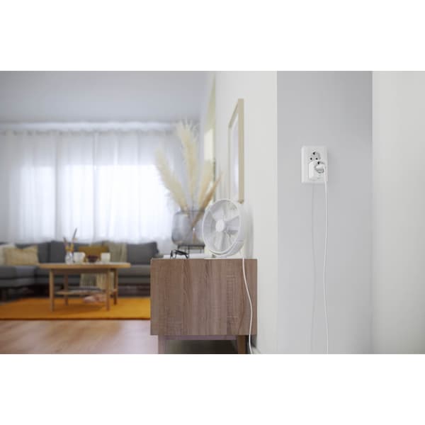 WiZ Smart Plugg WiFi m/strømmåling