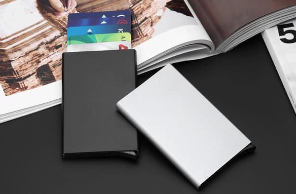 RFID-säker korthållare aluminium varierande färger