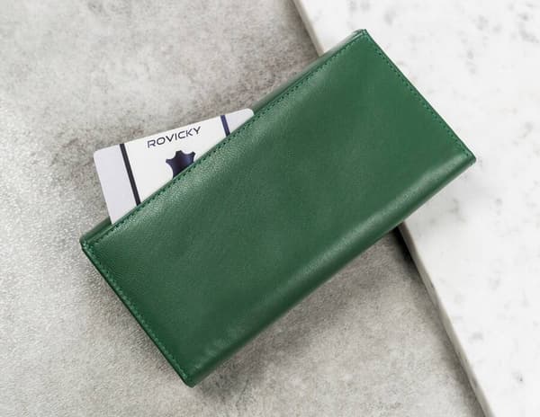 Elegantní, prodloužená dámská peněženka s klopou na patentku - Cavaldi