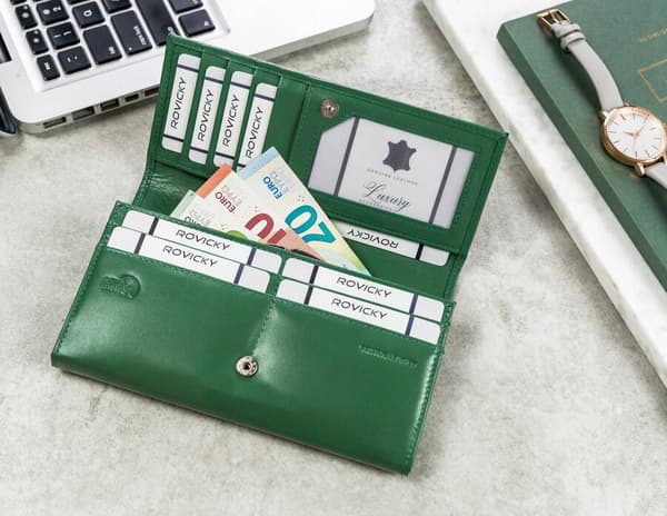 Elegantní, prodloužená dámská peněženka s klopou na patentku - Cavaldi
