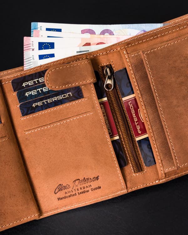 Kožená peněženka se zapínáním na patent - Peterson