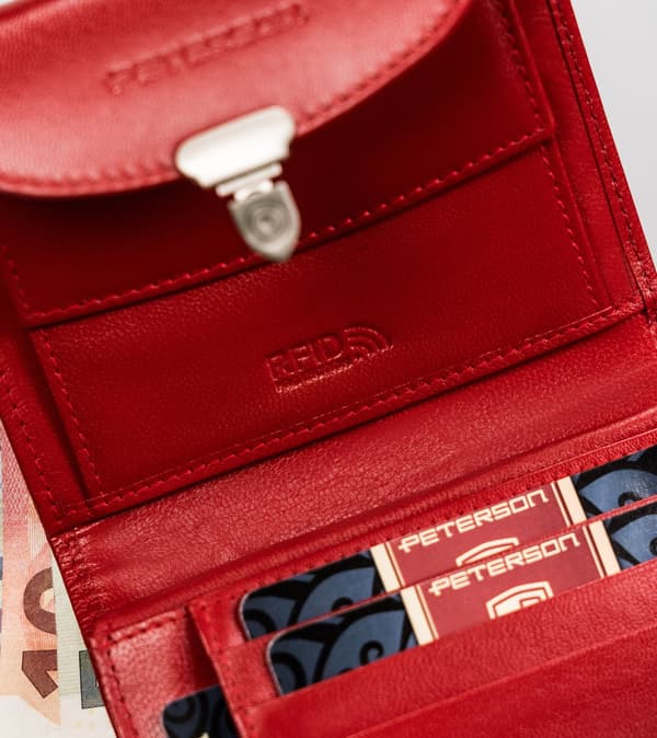 Dámská kožená peněženka s RFID systémem a zapínáním na patent - Peterson