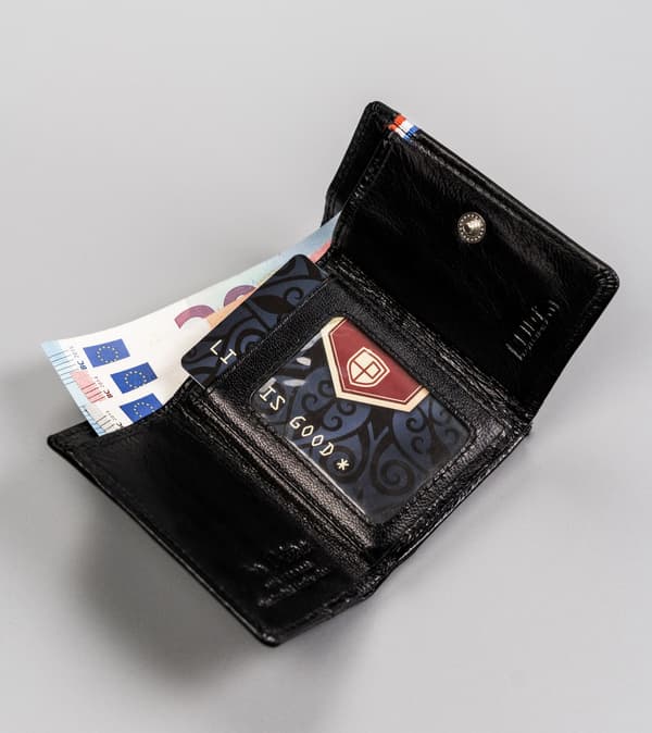 Lille damepung i læder med RFID Protect-system - Peterson