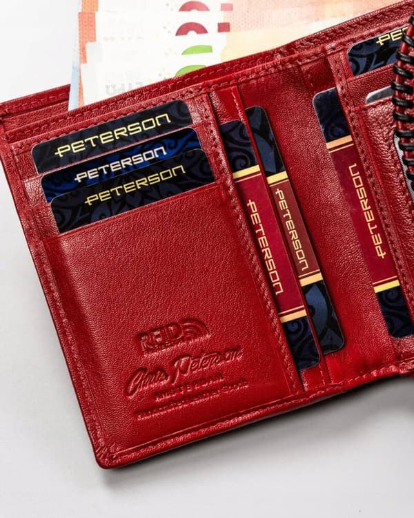 Dámská kožená peněženka na patentku a zip - Peterson