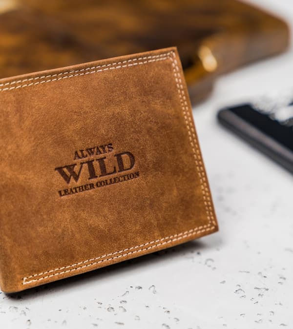 Horizontální skládací pánská peněženka s vnější kapsou na karty - Always Wild