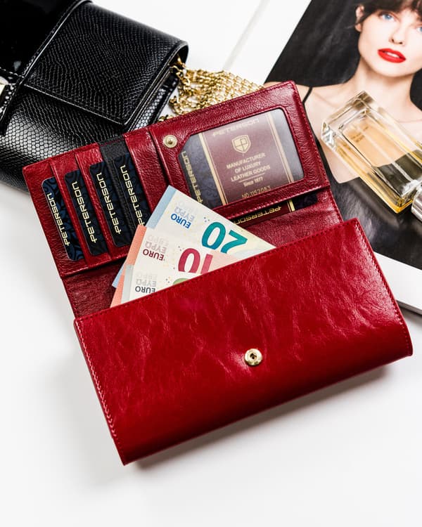 Elegantní peněženka na karty s RFID ochranou - Peterson