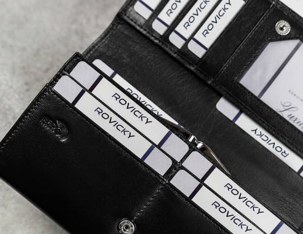 Kožená dámská peněženka se zapínáním na systém RFID - Cavaldi