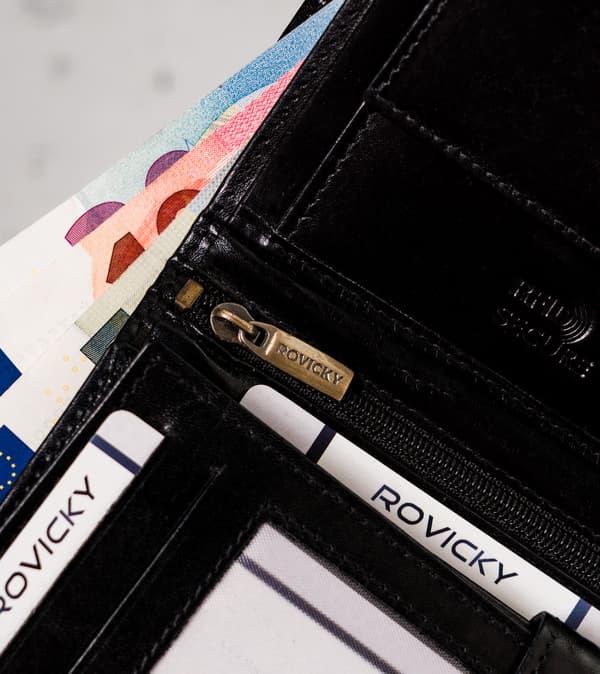 Elegantní pánská kožená peněženka s červeným akcentem - Rovicky