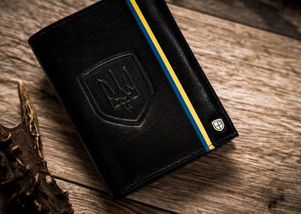 Pánská kožená peněženka ve vertikální orientaci s RFID systémem - Peterson