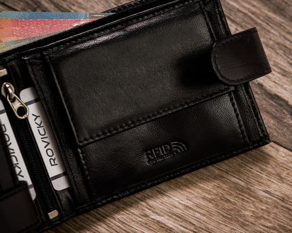 Elegantní pánská peněženka s RFID Protect anti-skimming systémem - Rovicky